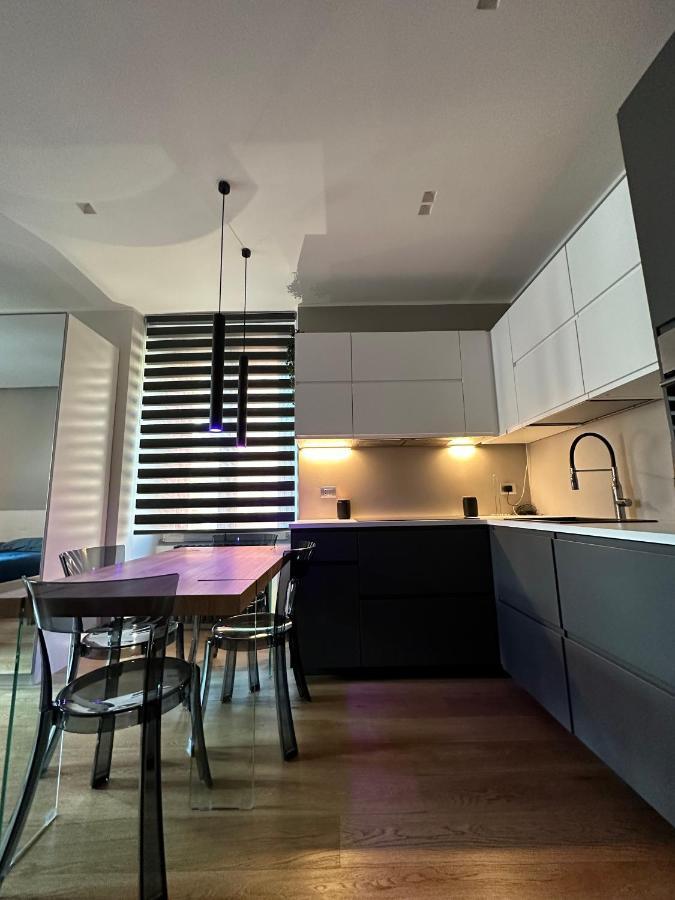 Lr Deluxe Apartments - Fondazione Prada - Metro M3 ミラノ エクステリア 写真
